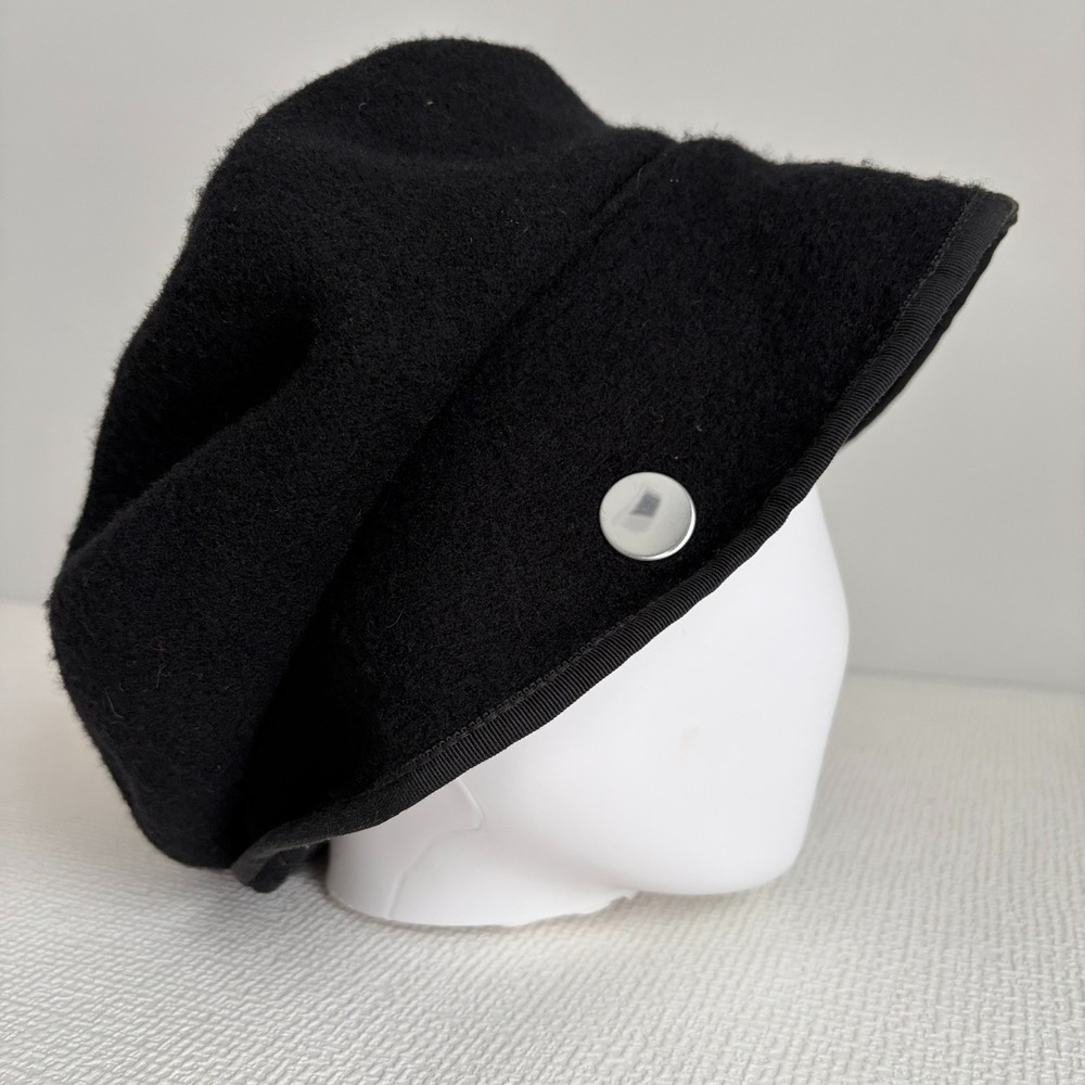 Jean-Charles Brosseau Paris Wool Felt Beret Cloche Hat Black One Size